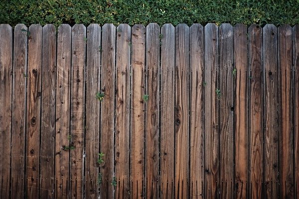 Pourquoi faire appel à un professionnel pour votre clôture rigide ?